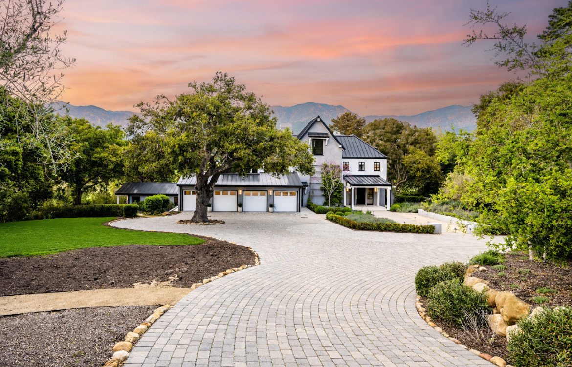 A Quick Guide to Driveway and Walkway Maintenance